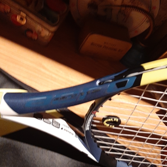 Babolat Aero 112 series Tennis Racket With case - Picture 3 of 14